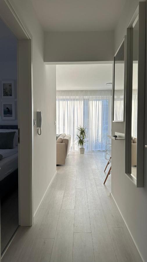 Linden Apartman 001 - Adults Only Mosonmagyarovar Bagian luar foto